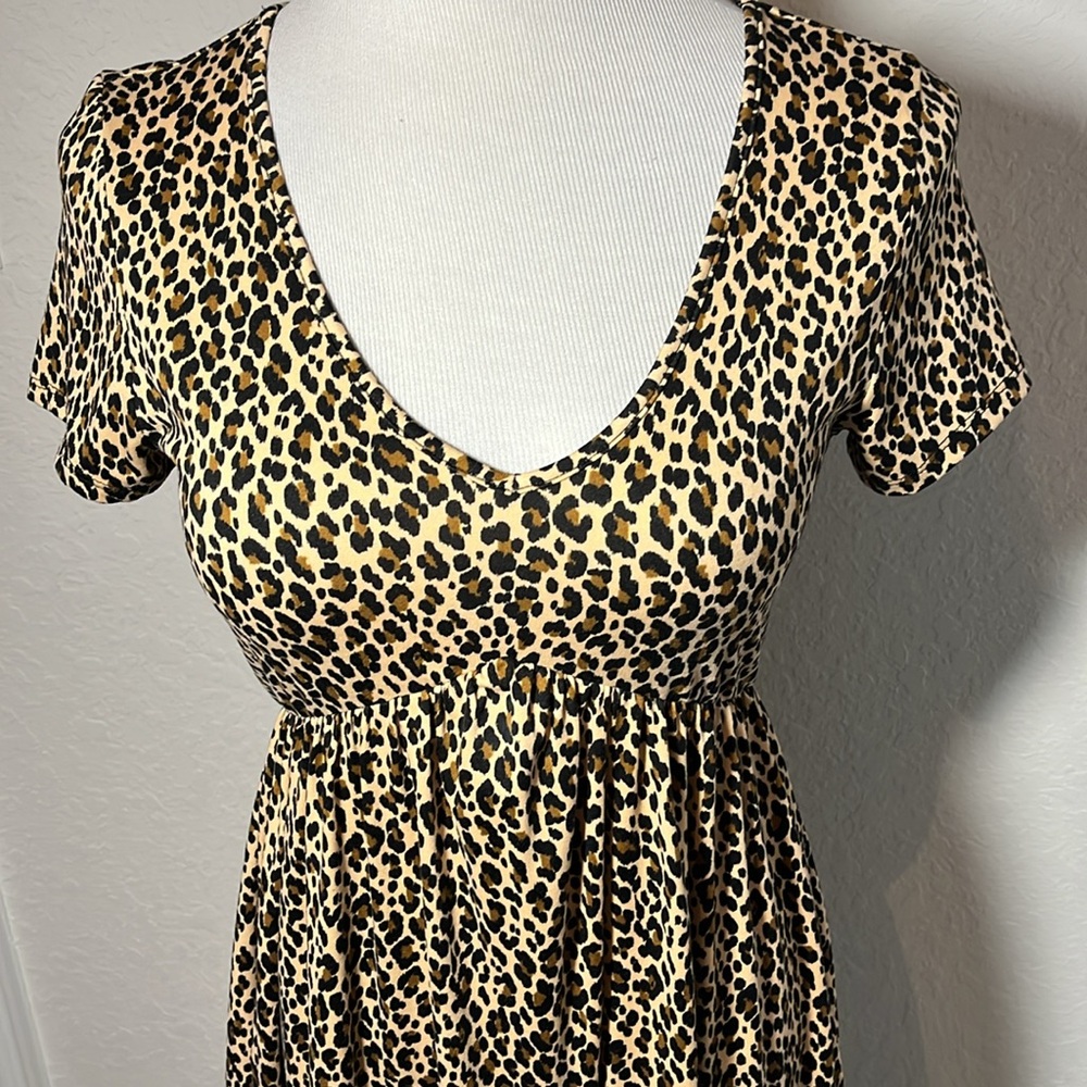Leopard Print V-Neck Dress Small